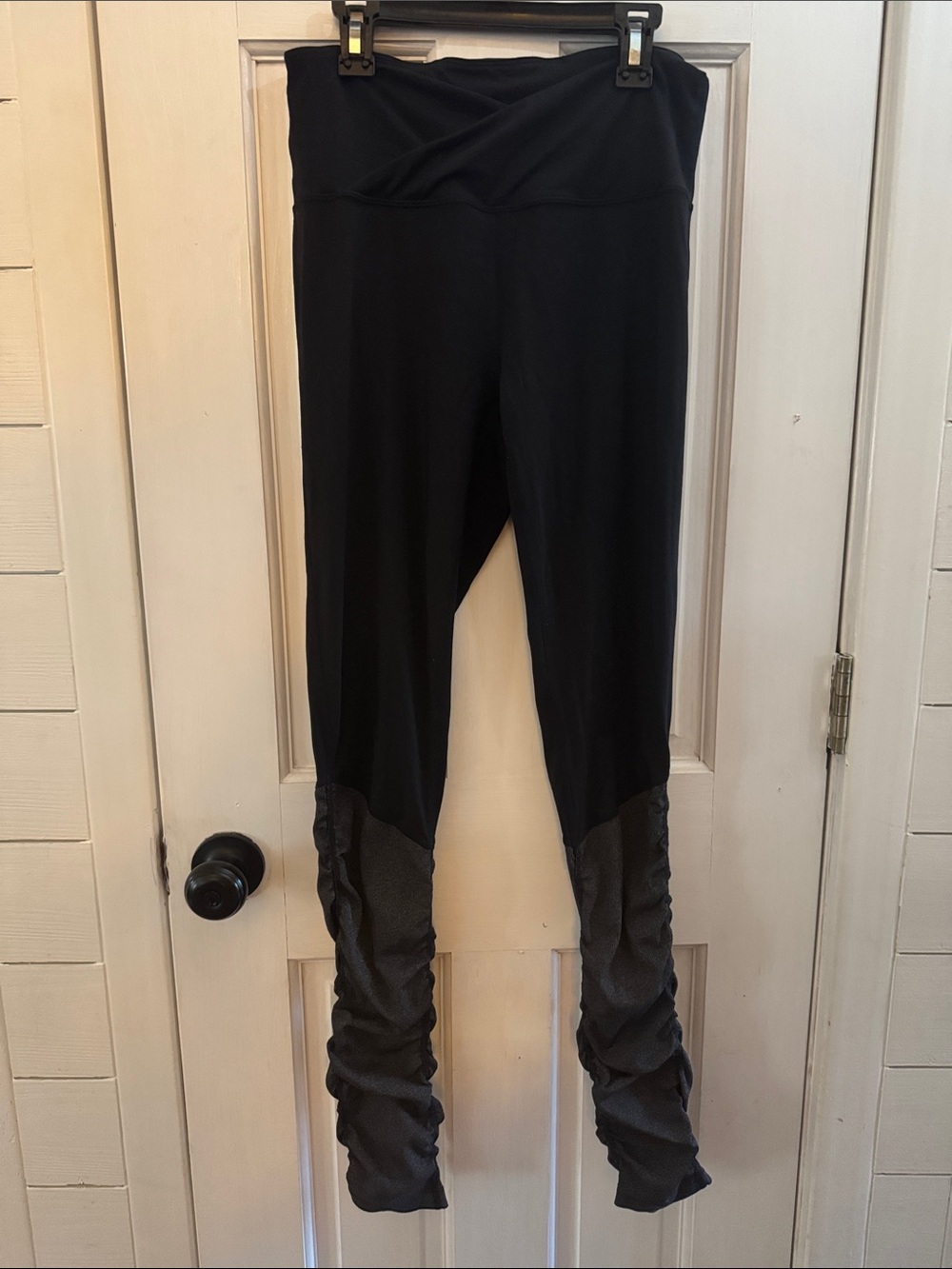 Black Women's Ruched Leggings - Brand: